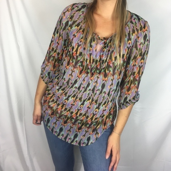 4/$25 Express Flowy Tie front chiffon top - Picture 2 of 7
